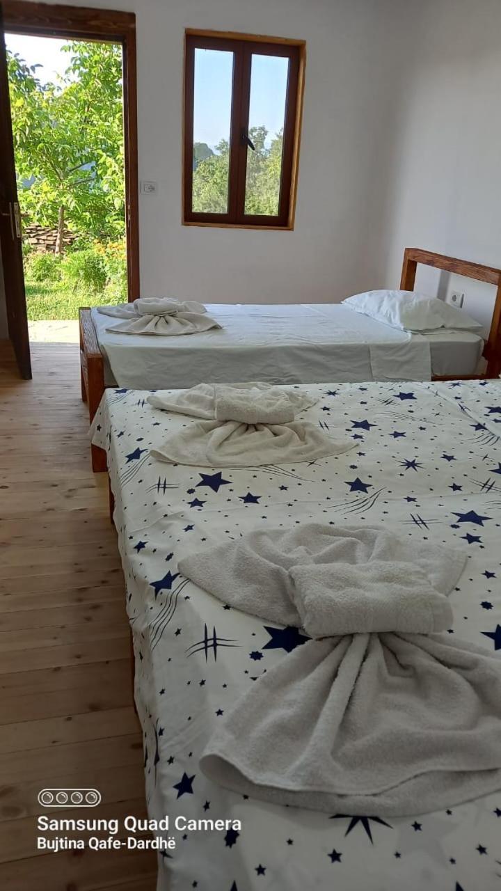 Guest House Qafe Dardha - Tomorr National Park Qafe Dardhe Kültér fotó